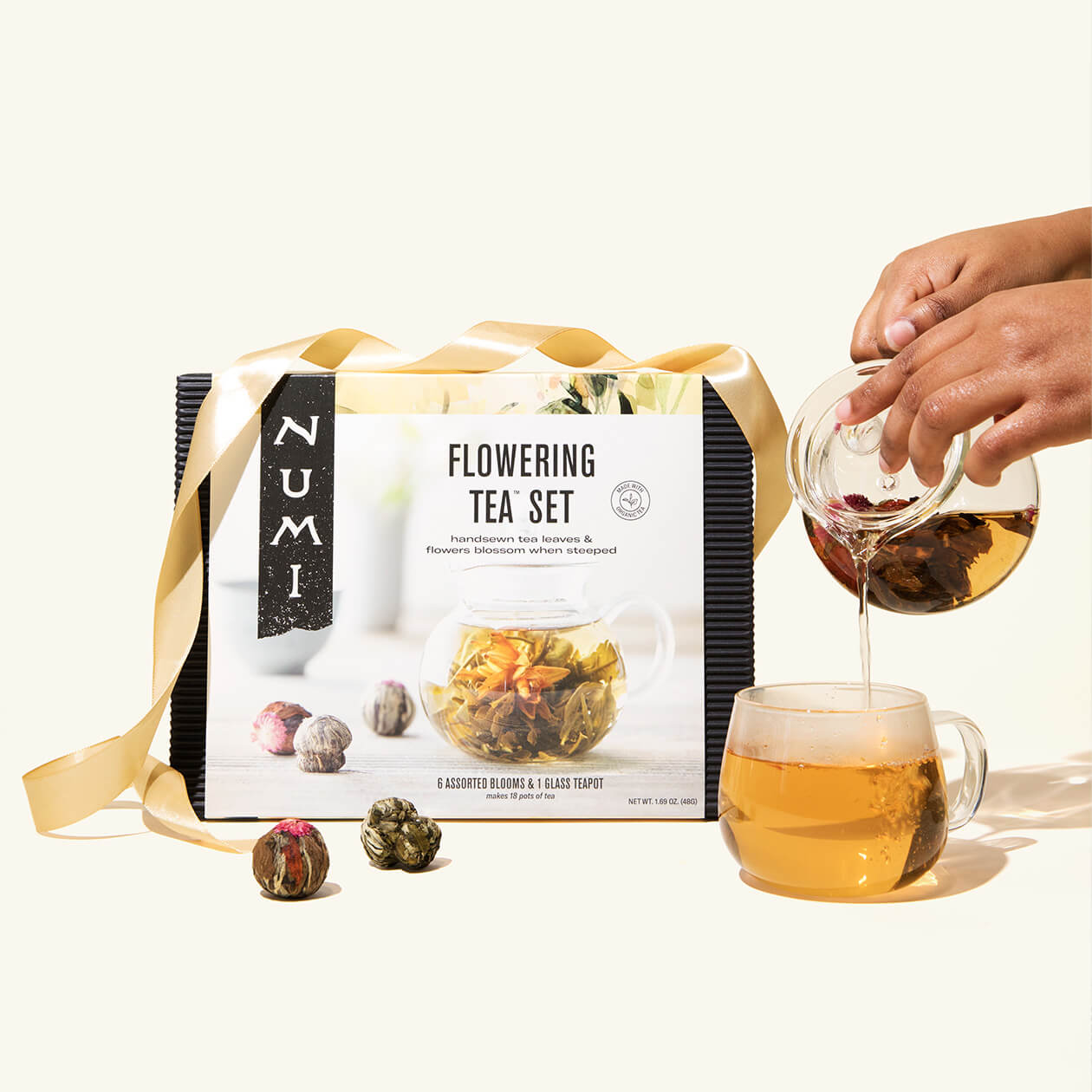 flowering-tea-set-gift-hero.jpg